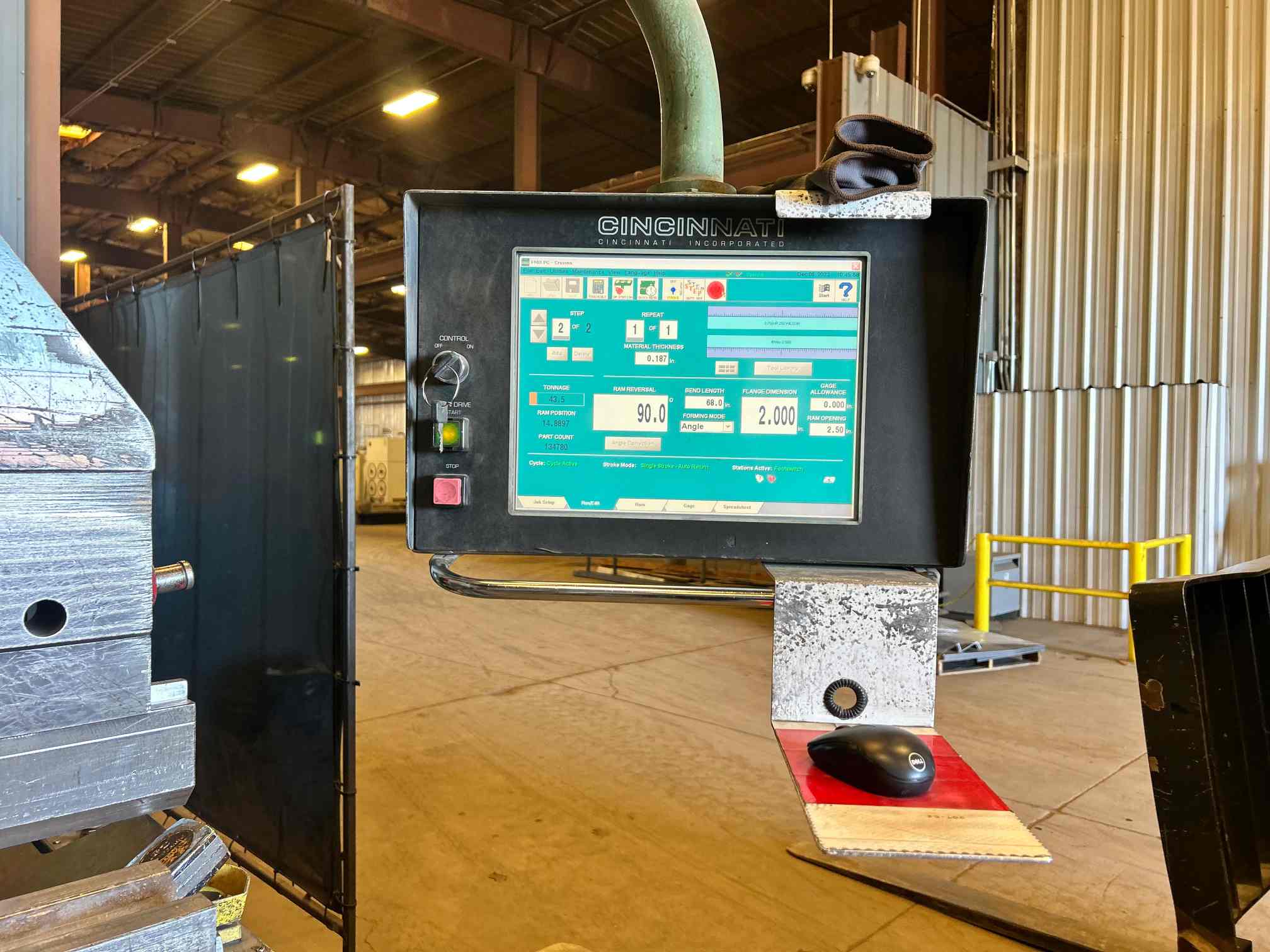 350 Ton x 18' Cincinnati 350 FM II x 16 Press Brake