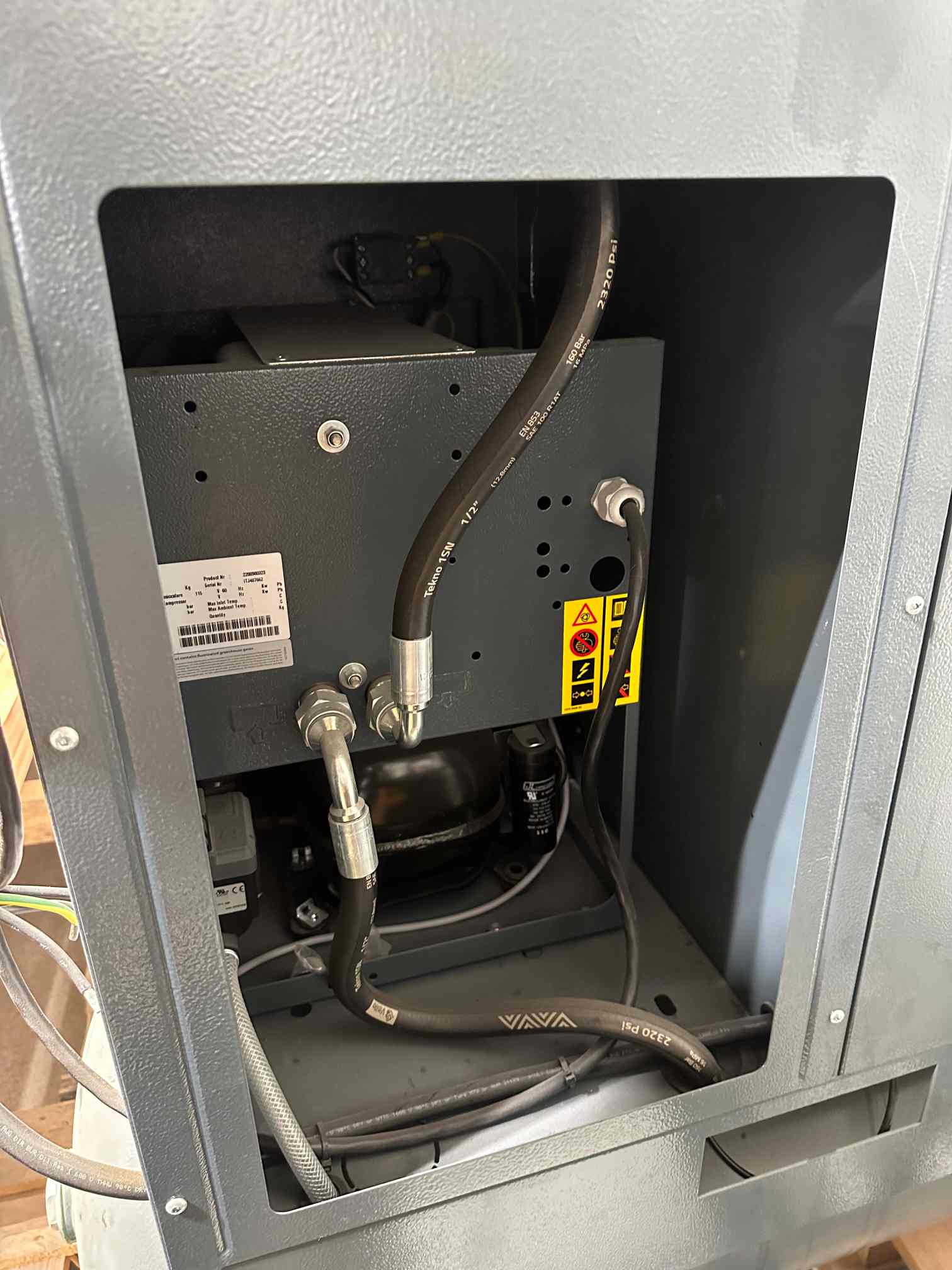 5.5 HP Atlas Copco G4FF Rotary Screw Air Compressor