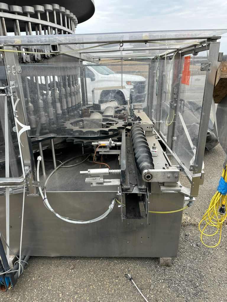 80 Head U.S. Bottlers Machinery Co. Gravity Liquid Filler Monoblock PGF-80