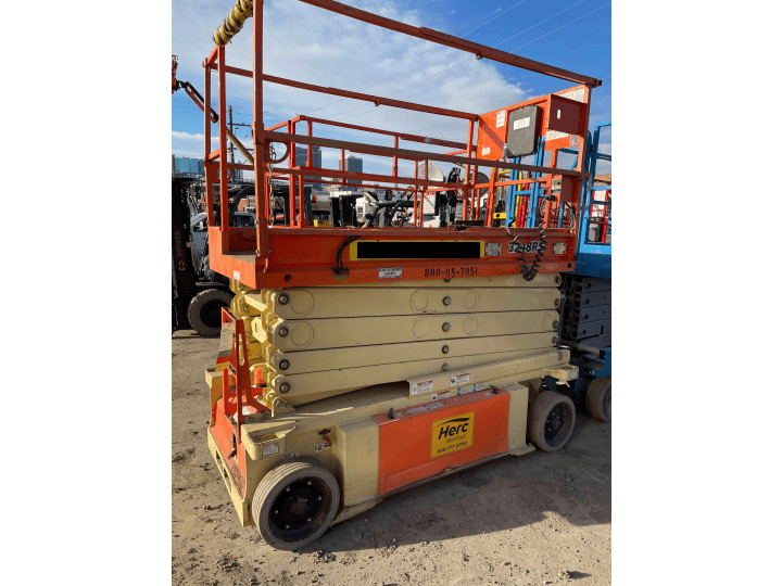 JLG 32' Platform Height 3248RS Electric Scissor Lift