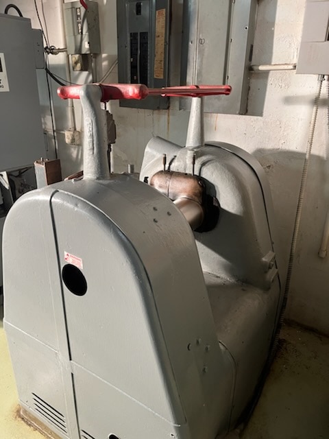 6" x 13" EEMCO Two Roll Lab Mill