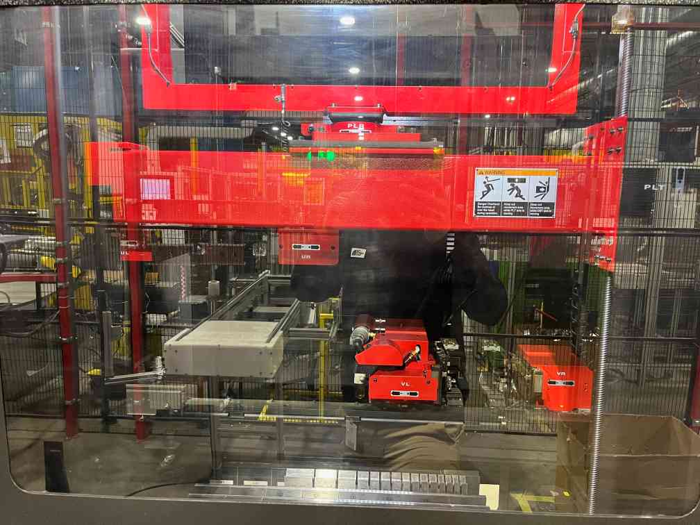 100 Ton x 10' Amada robotic bending system HG1003ARS