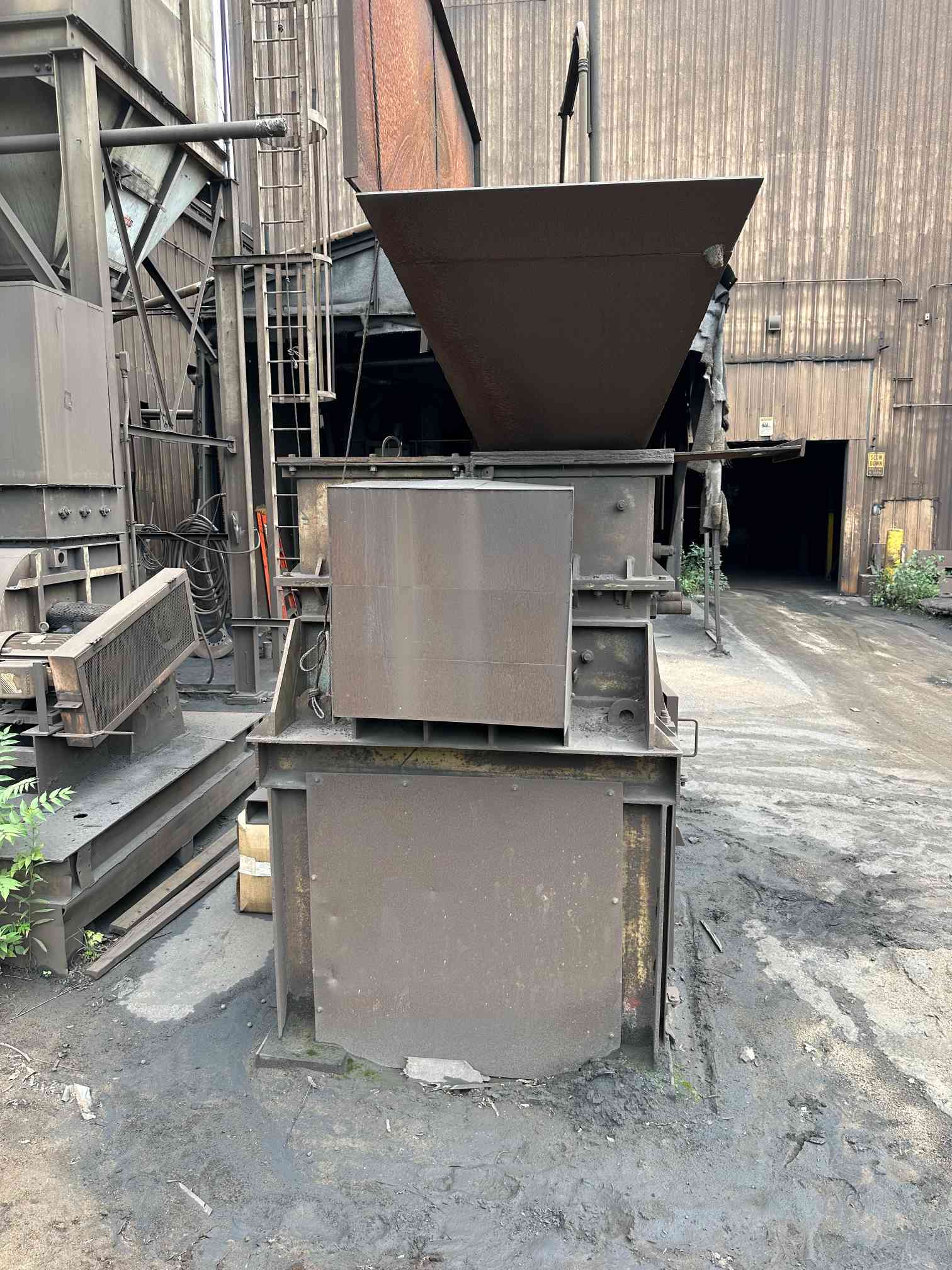 American Pulverizer WS Hog #16 Crusher