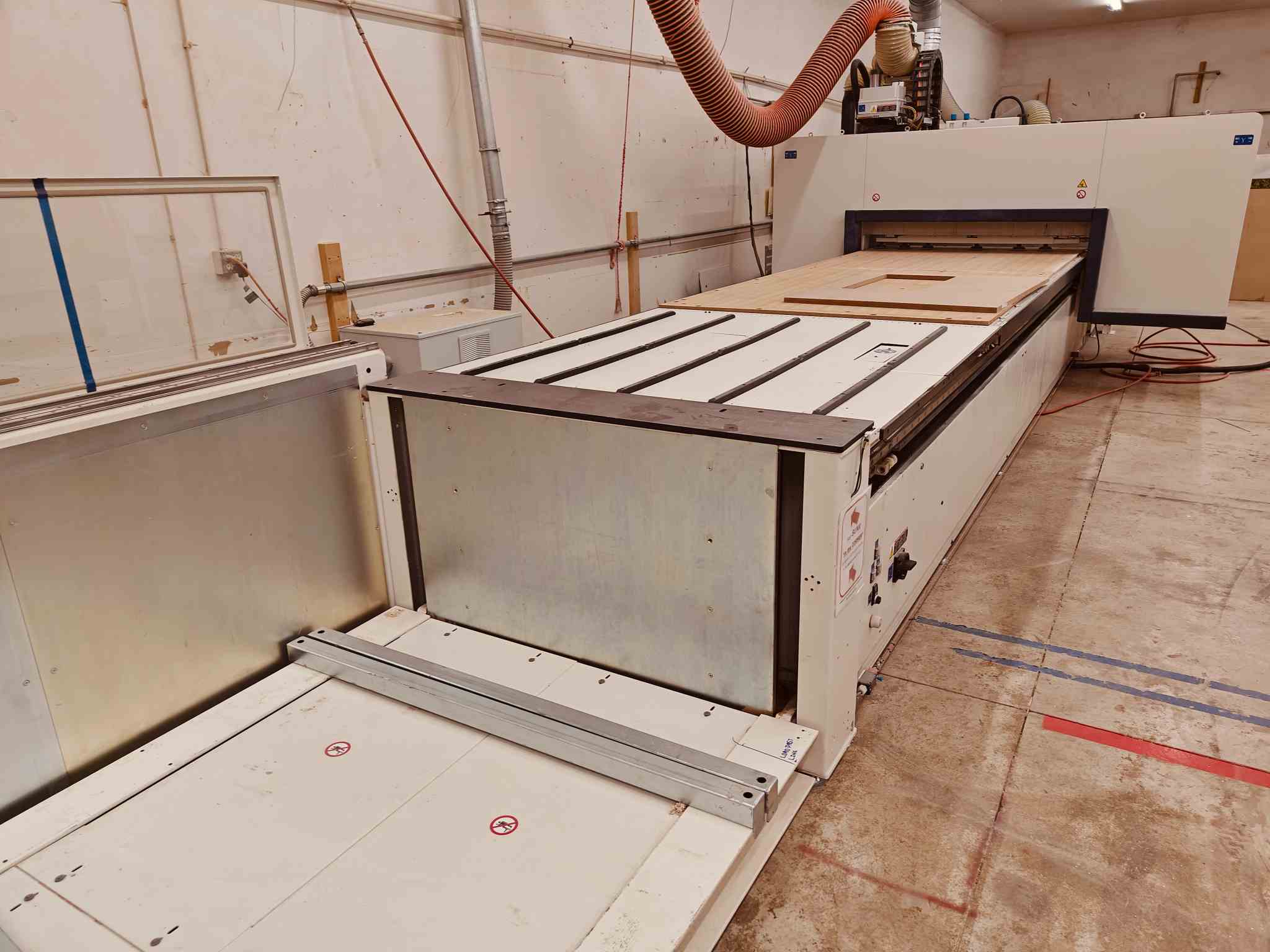 5'x10' SCM Morbidelli X200 CNC Router Nested Based Cell