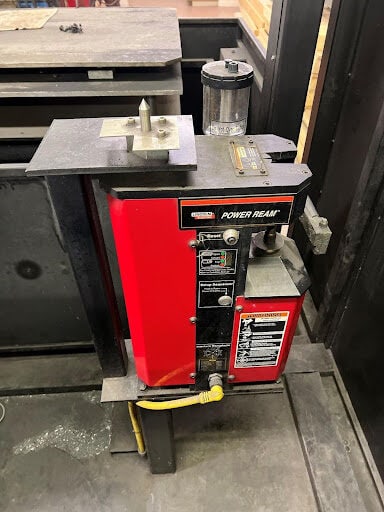 Lincoln Electric Dual Zone Weld Cell, Head and Tailstock, Fixed Table, Rj3iB Control, ArcMate 120iB