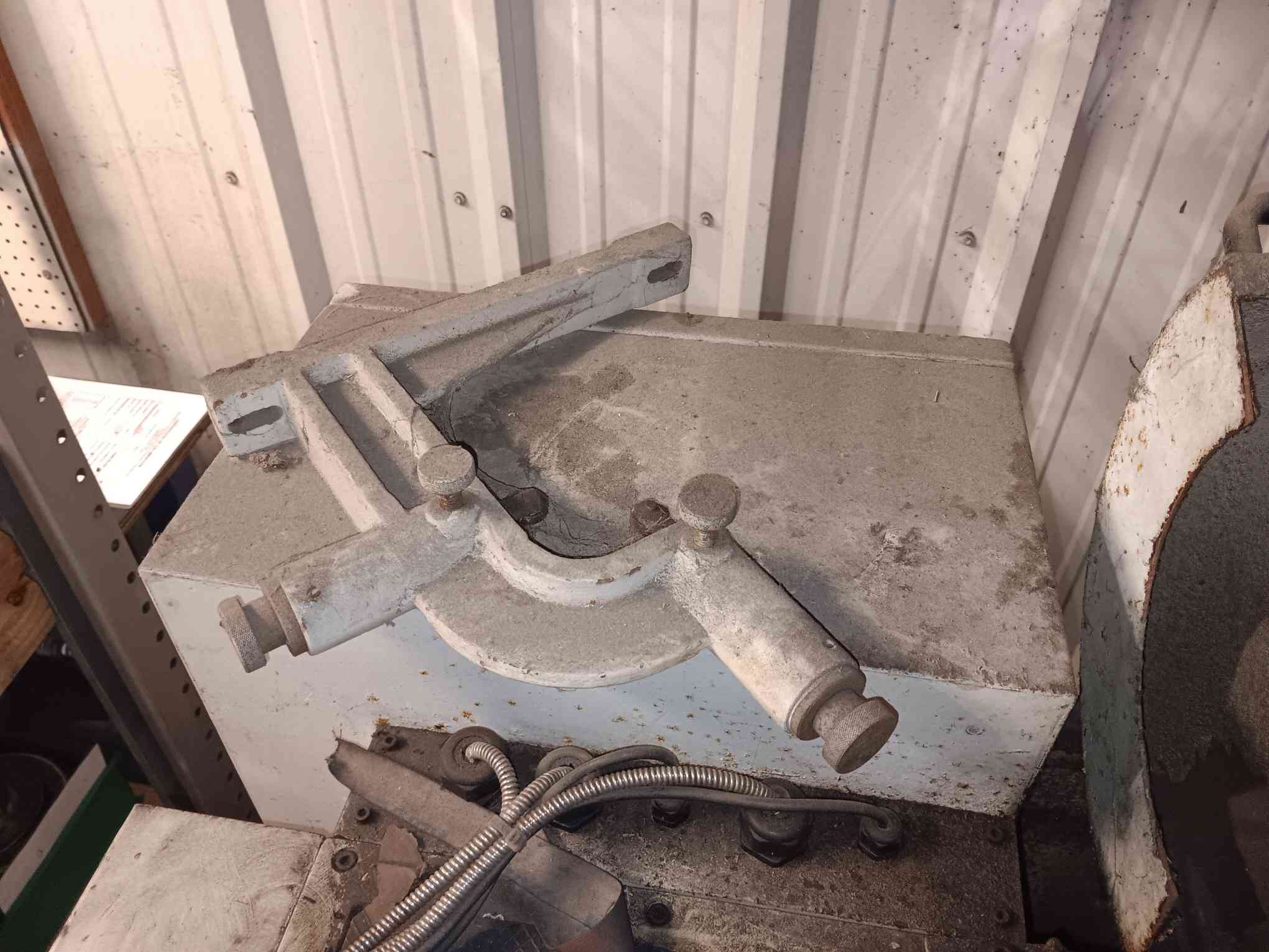 15" x 40" Knuth Toolroom Lathe, Vturn 410