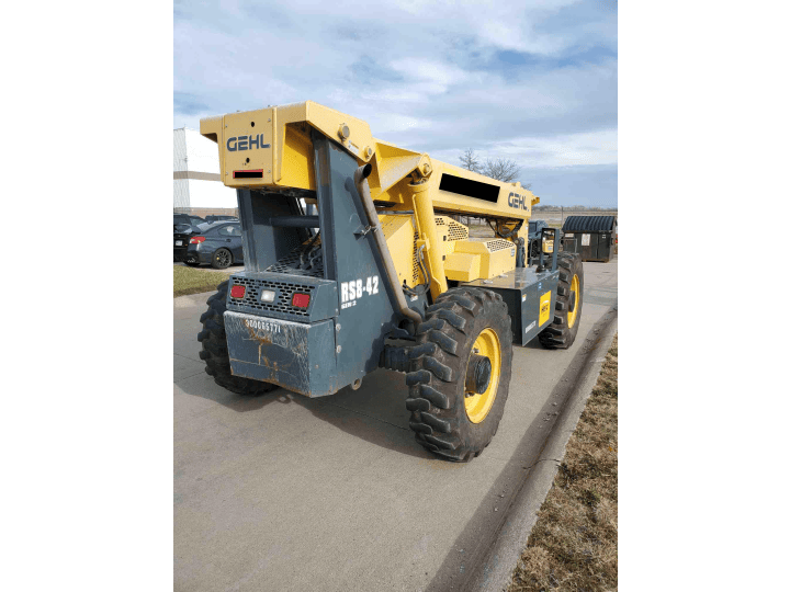 Gehl RS8-42 8,000 Lb Telehandler Lift