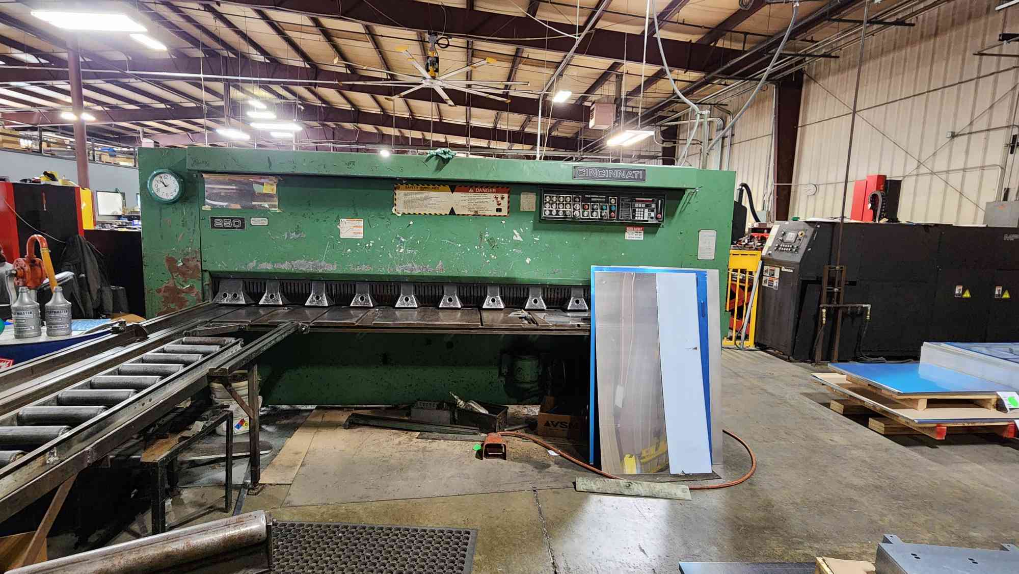 1/4" x 10' Cincinnati 250 Hydraulic Shear