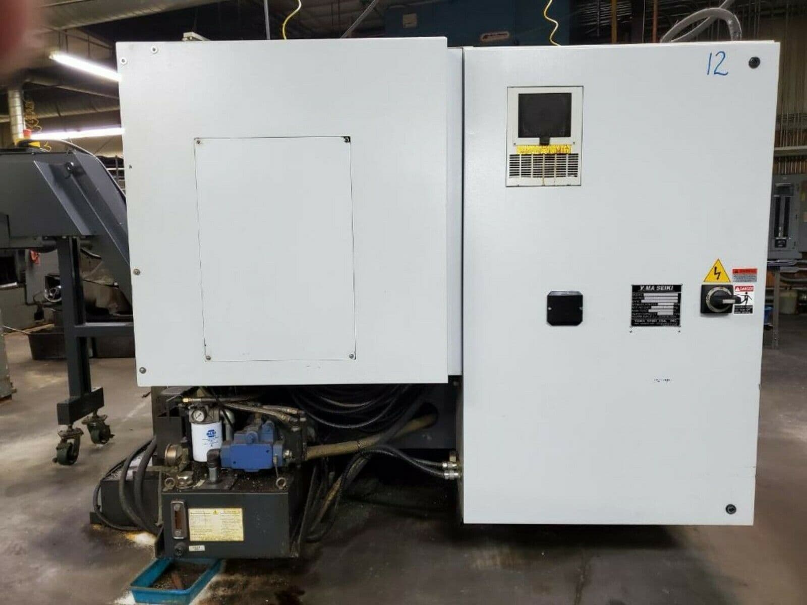 Yama Seiki GLS-2000 CNC Lathe