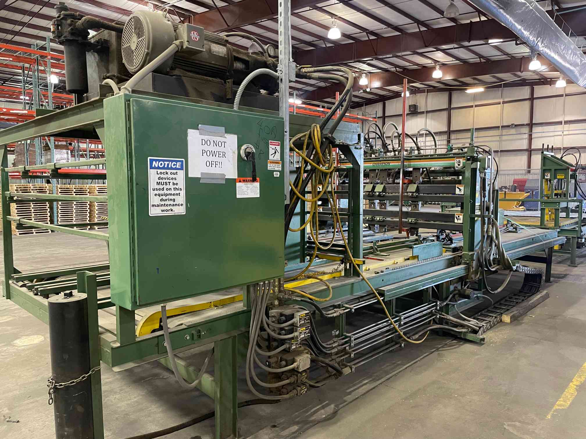 Viking Champion 304 Automatic Pallet Nailer and Stacker
