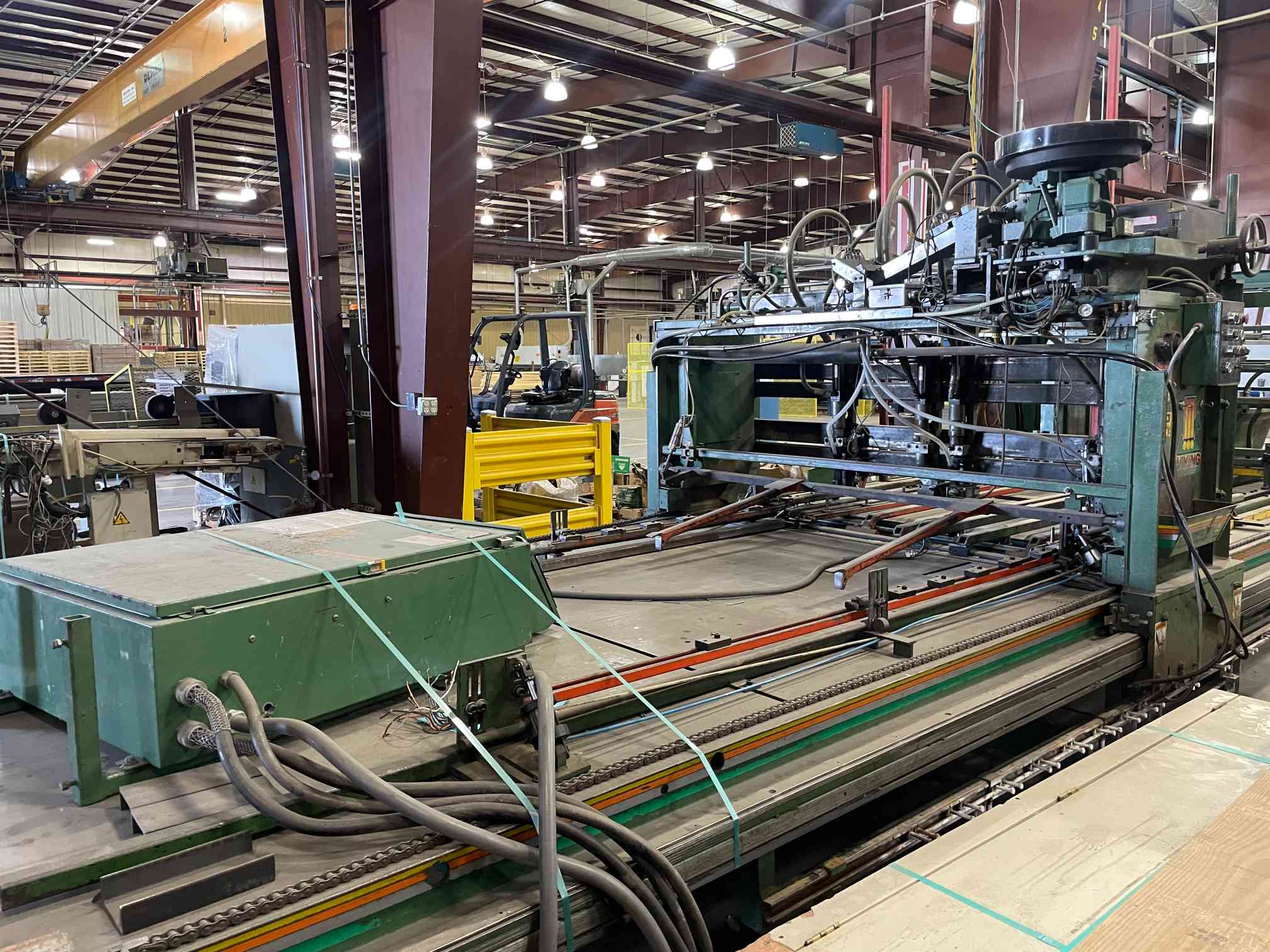 Viking Champion 304 Automatic Pallet Nailer and Stacker