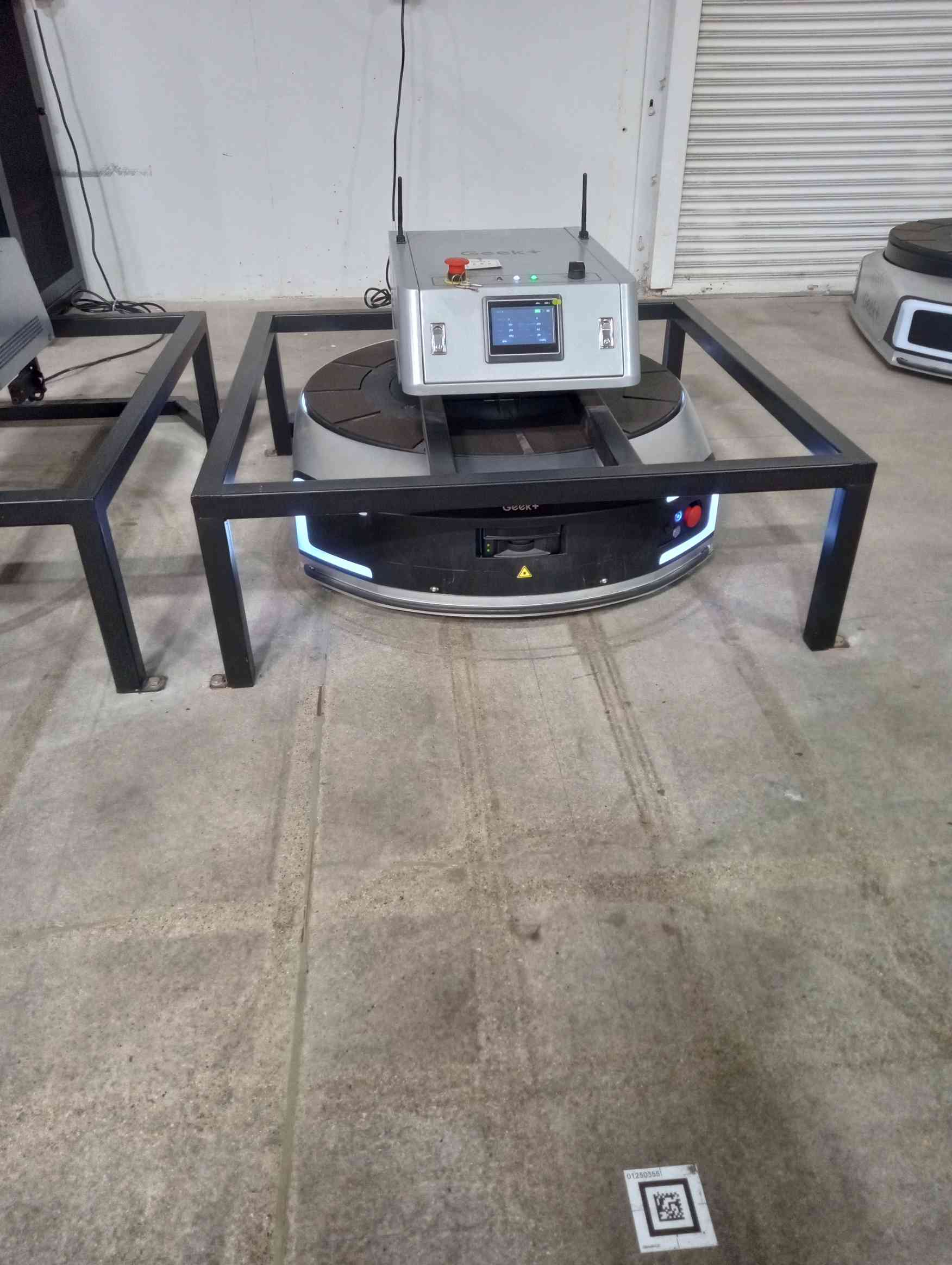 Geek+ P800R Picking Robot, 2020 - Charger Included