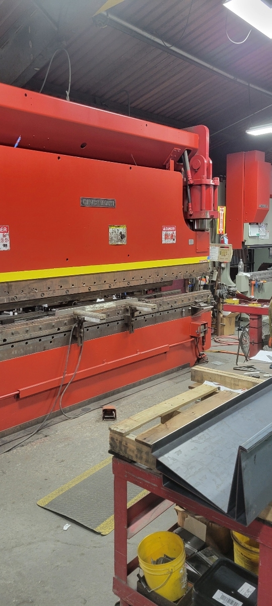 230 Ton x 14' Cincinnati 230CB12 Hydraulic Press Brake