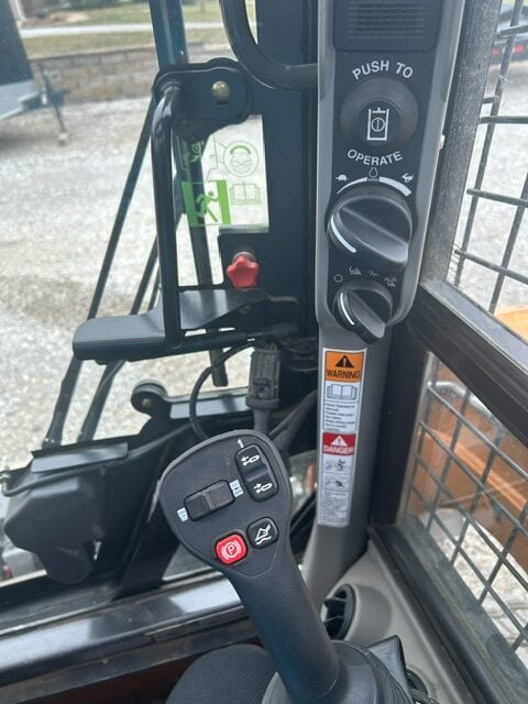 Case TR270B Compact Track Loader