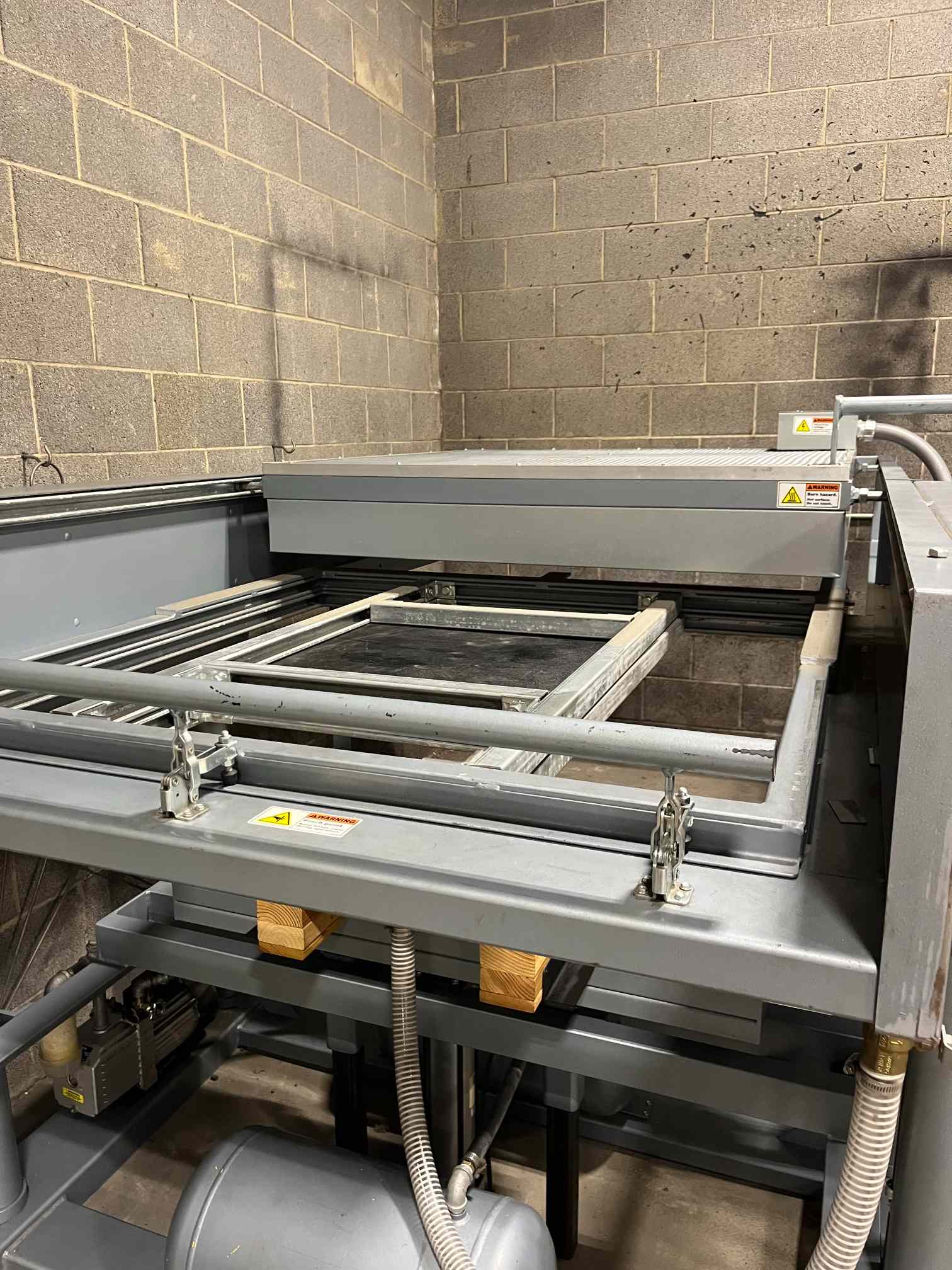 48" x 48" Bel-O-Vac Model BV C Class Vacuum Former