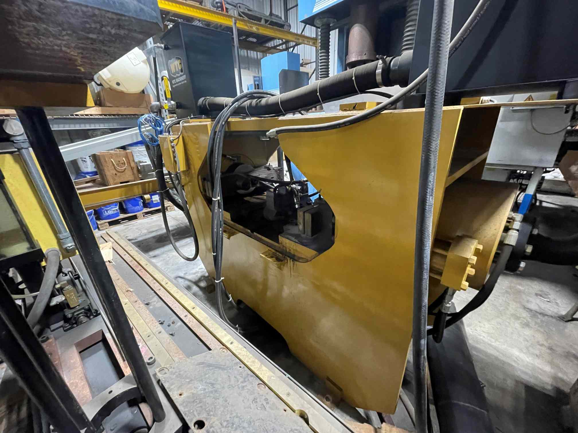 WTC Machinery 400 Ton Track Press