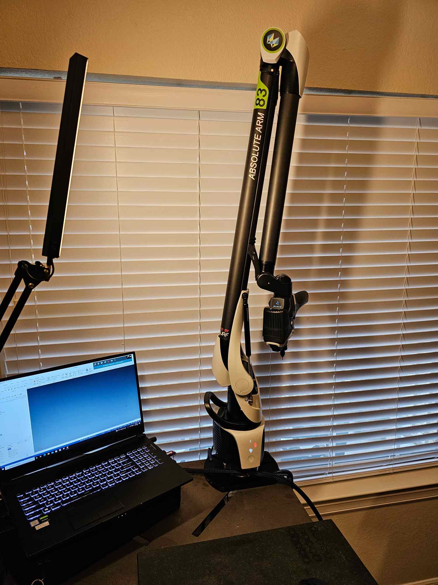 Hexagon Standard Accuracy 7 Axis 3.0M W/ ABSOLUTE SCAN Arm