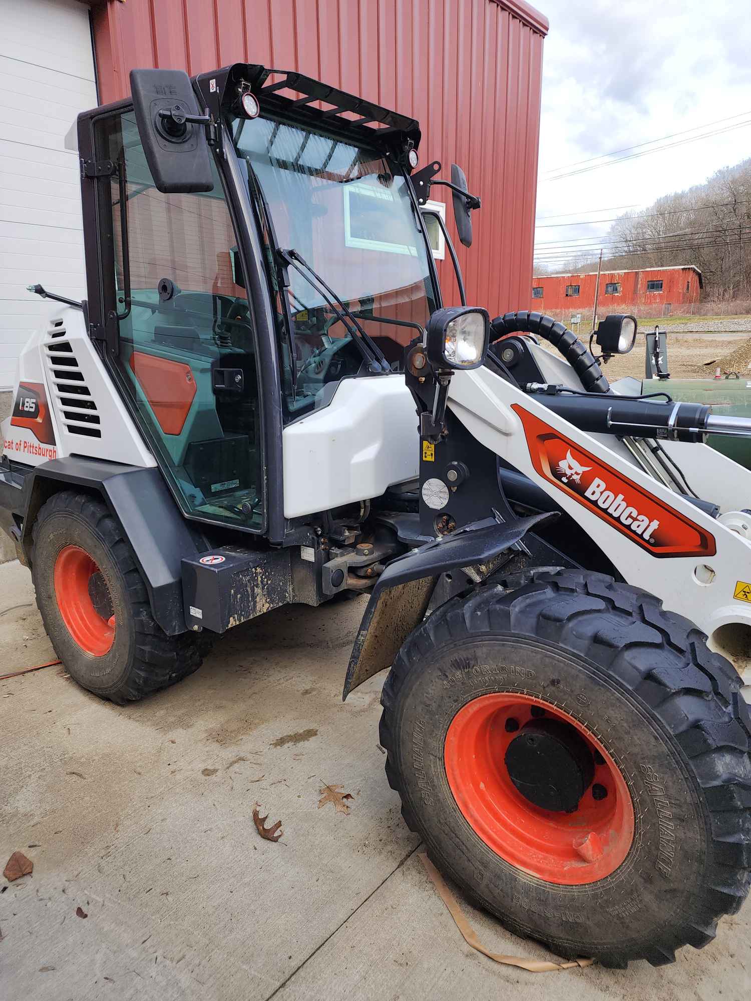 L85 Bobcat Wheel Loader