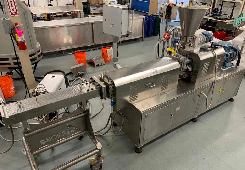 Shandong Arrow FT36 Extruder, Pilot Scale, Twin Screw, HMMA (high moisture meat analogue)