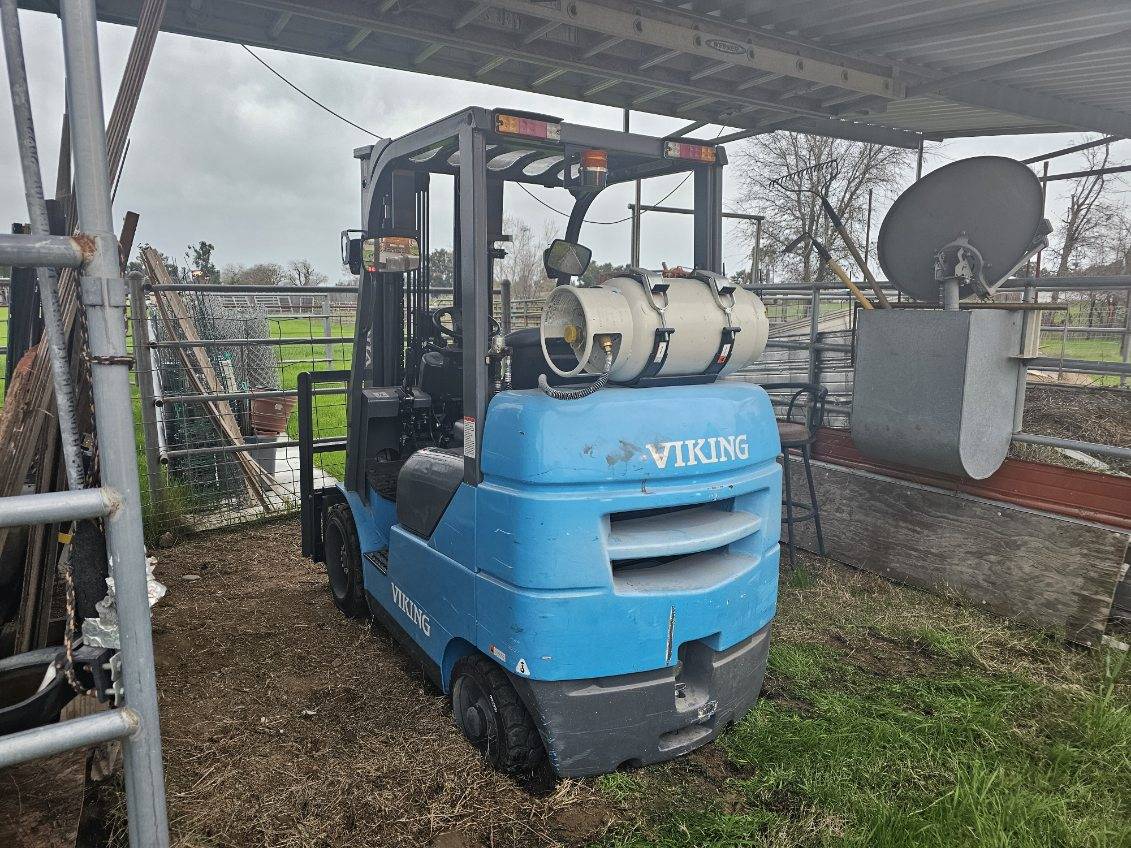 5000 lb Viking DL25CU LPG Forklift