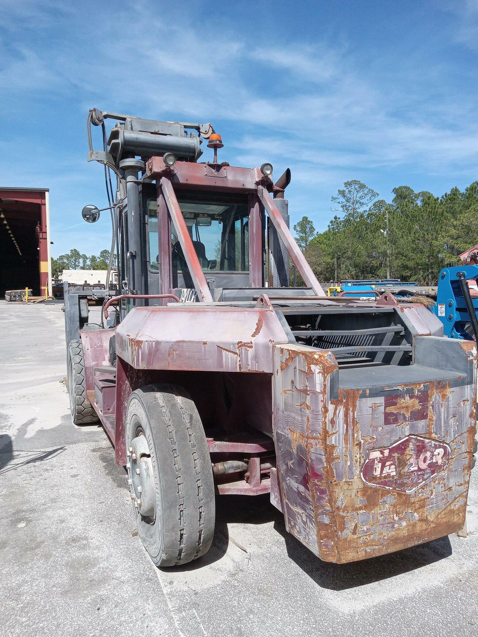 35,000 lb. Taylor TH350L Diesel Forklift