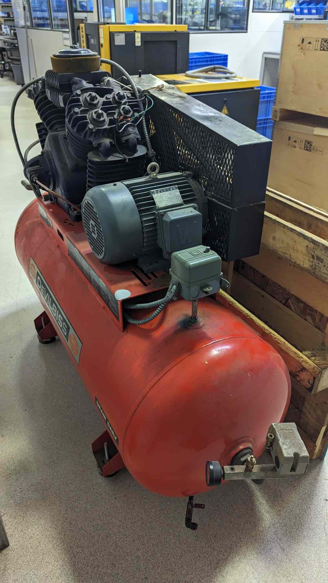5 HP Devilbiss VDP-5051 Air Compressor