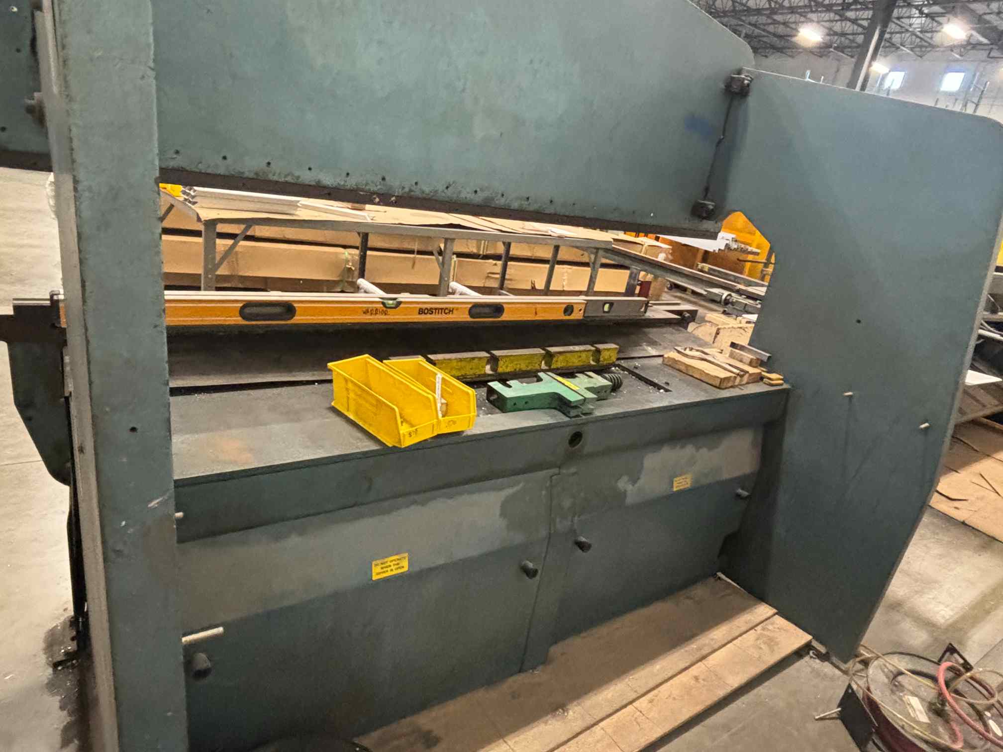 88 Ton x 8' Amada RG 80 Press Brake