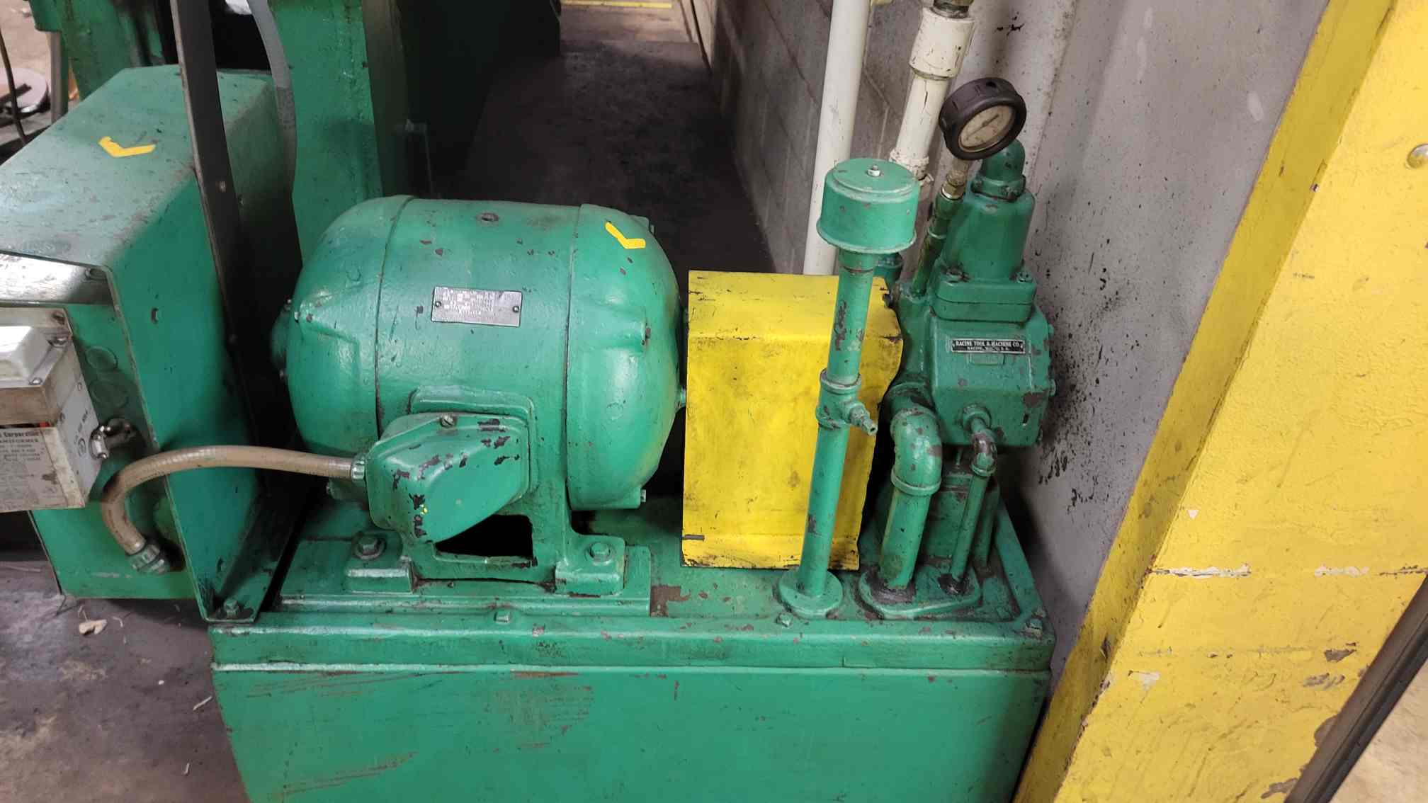 250 Ton x 8'6" Bos-Hatten OGX Press