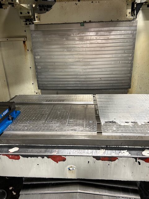 Hurco VMX-64/40T VMC