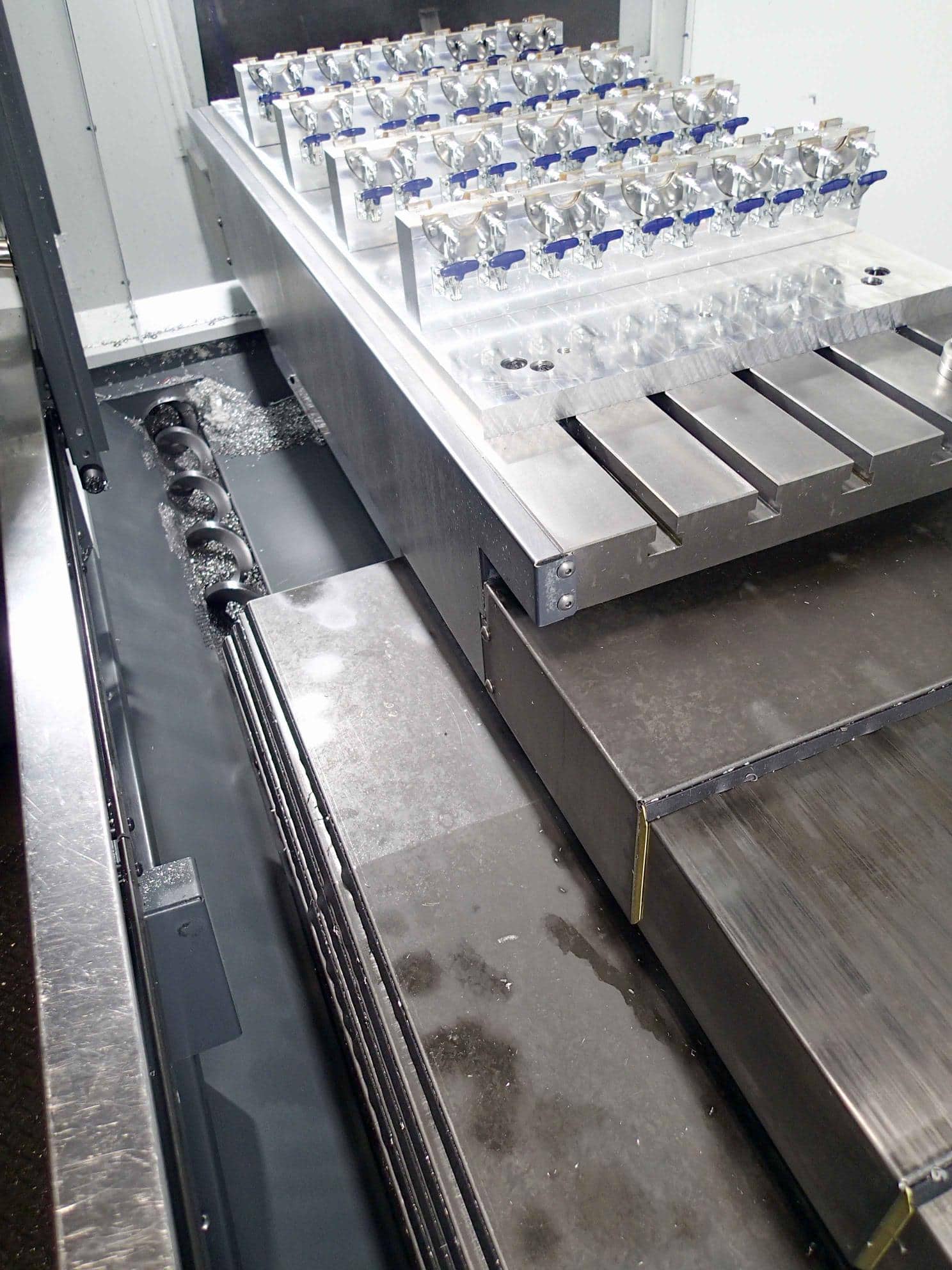 Haas VF-4SS VMC