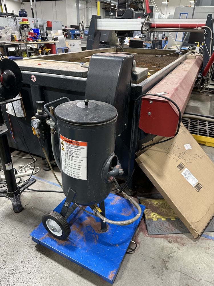 5' x 10' Omax 1530 Maxiem Waterjet