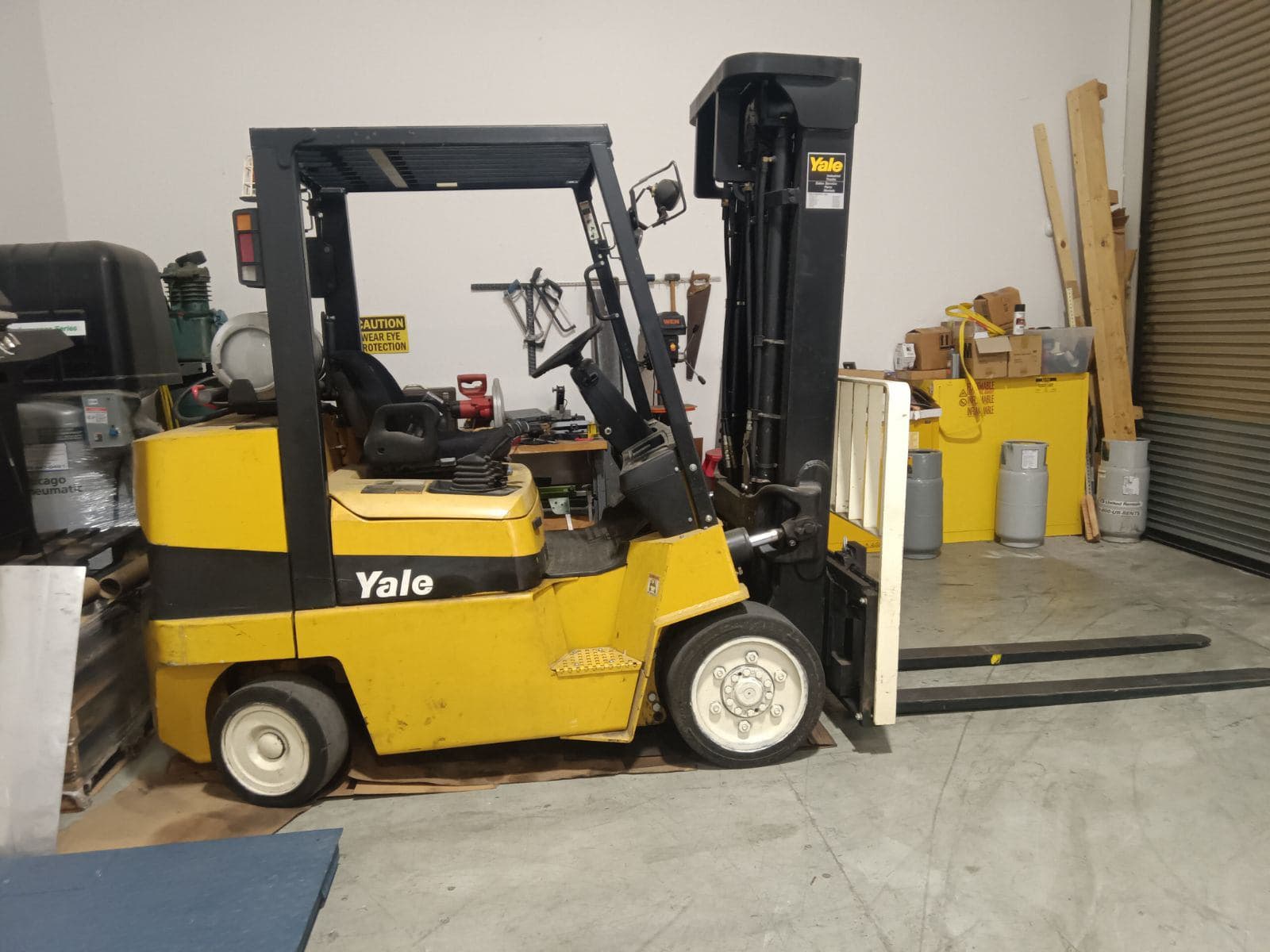 6,500 lbs. Yale GLC080 Forklift