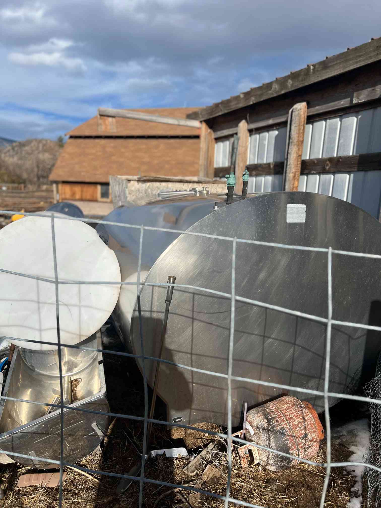800 Gallon Stainless Steel Storage Tank