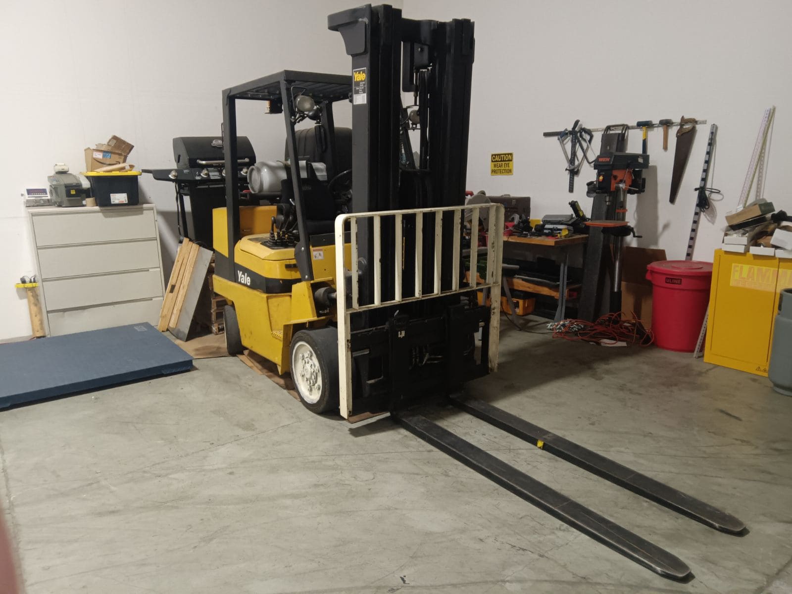 6,500 lbs. Yale GLC080 Forklift