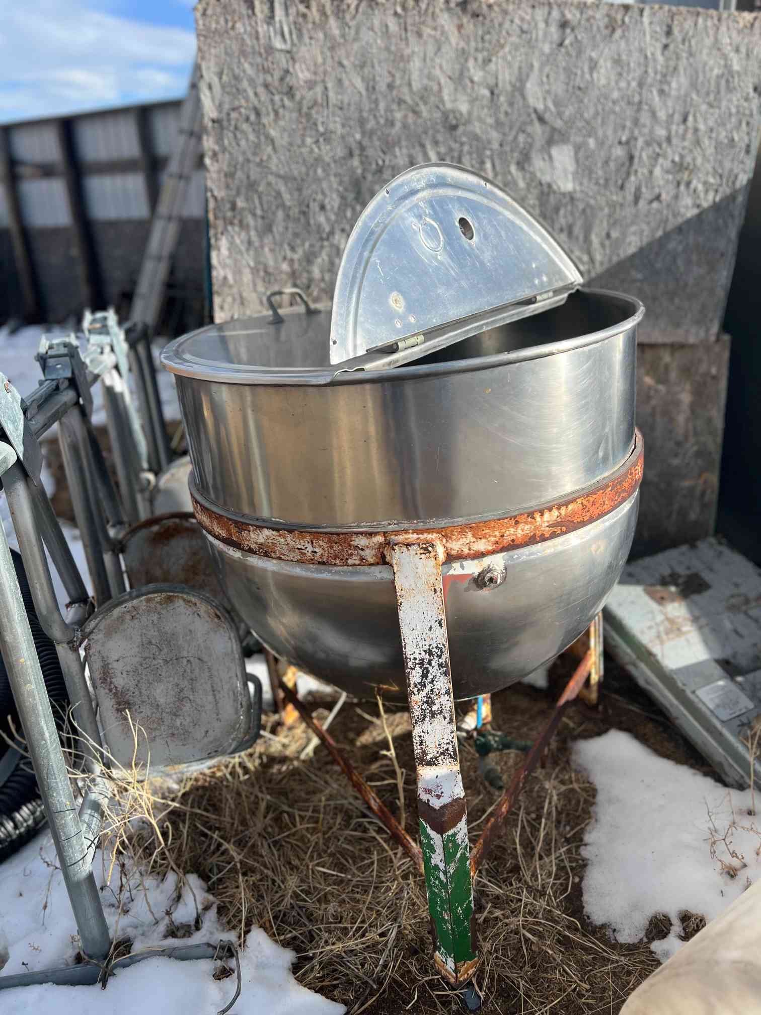 800 Gallon Stainless Steel Storage Tank