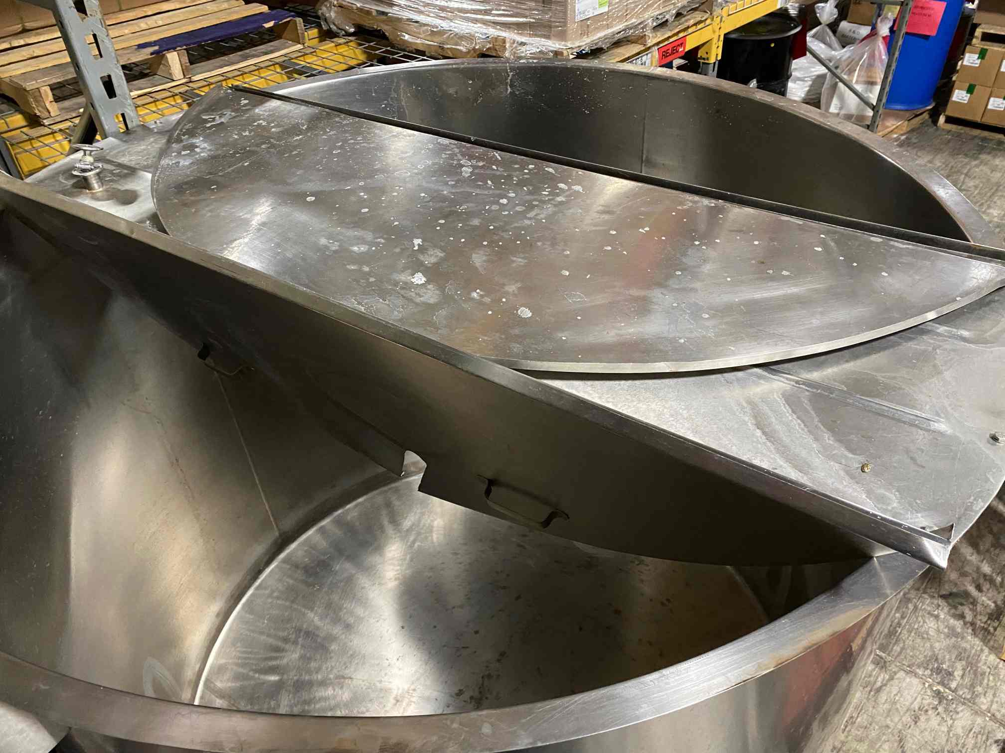 650 Gallon Perma-San OVS Stainless Steel Tank