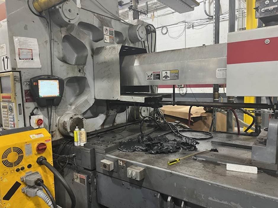 730 Ton 59.2oz Capacity Van Dorn 730HP2600-0025 Injection Molding Machine