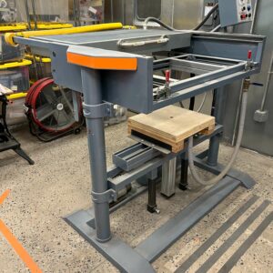 Belovac BV C-class 24" x 48" Vacuum Forming Machine