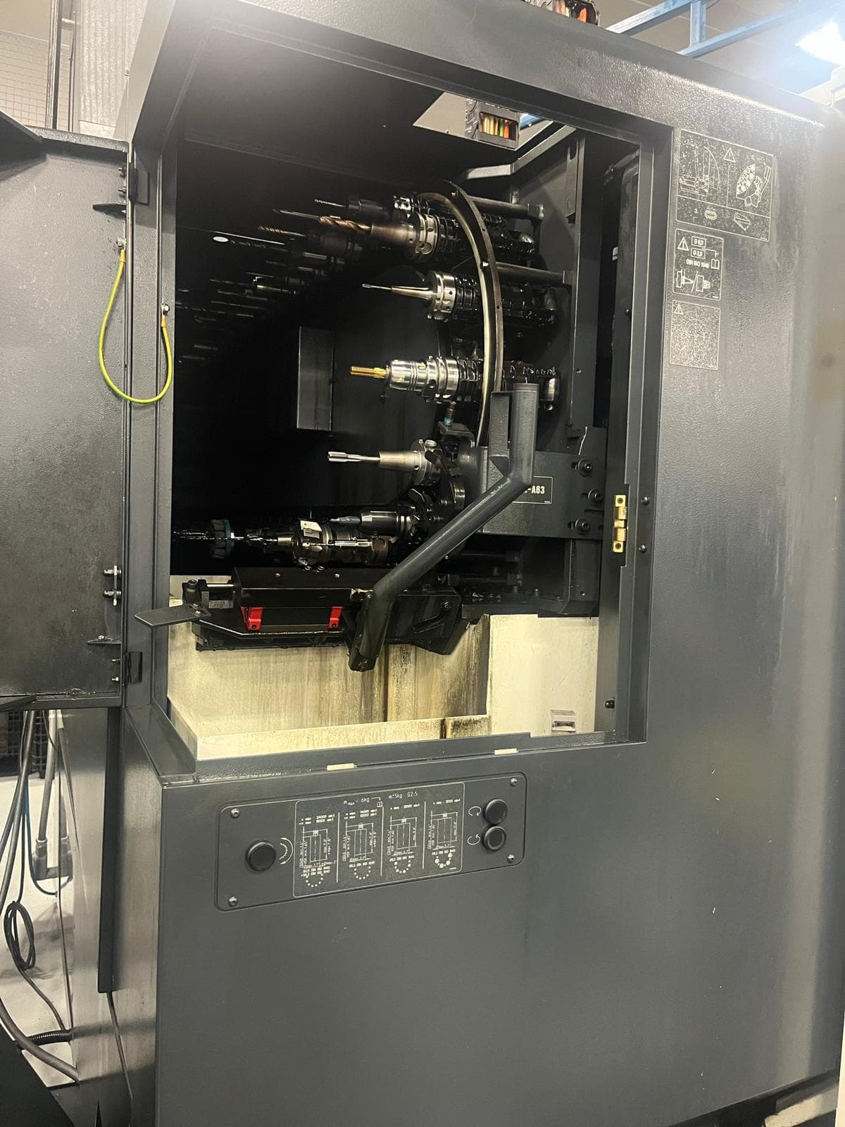 DMG Mori DMU 50 UMC