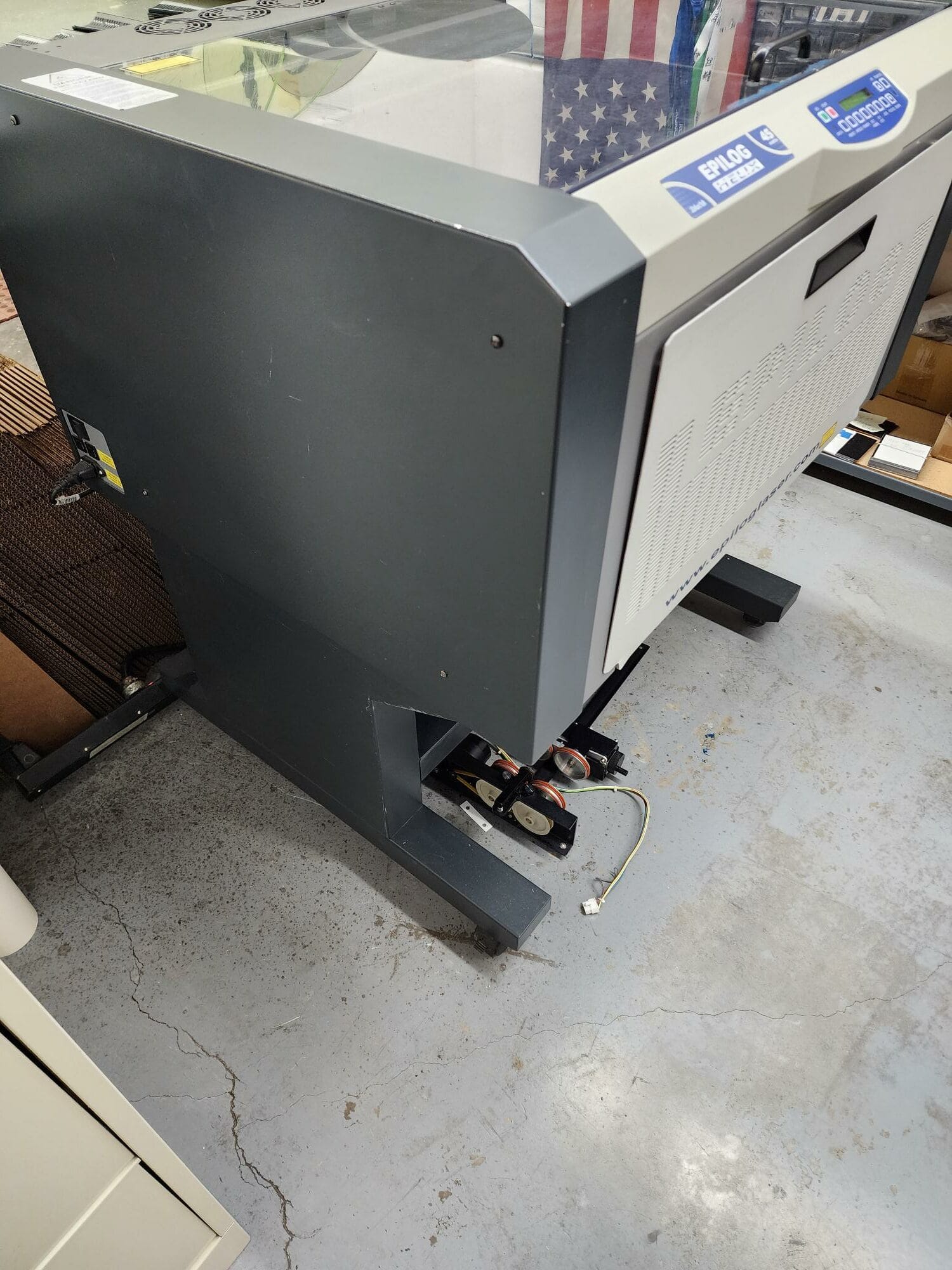 24"x18" 45 Watt Epilog Helix Laser Engraver
