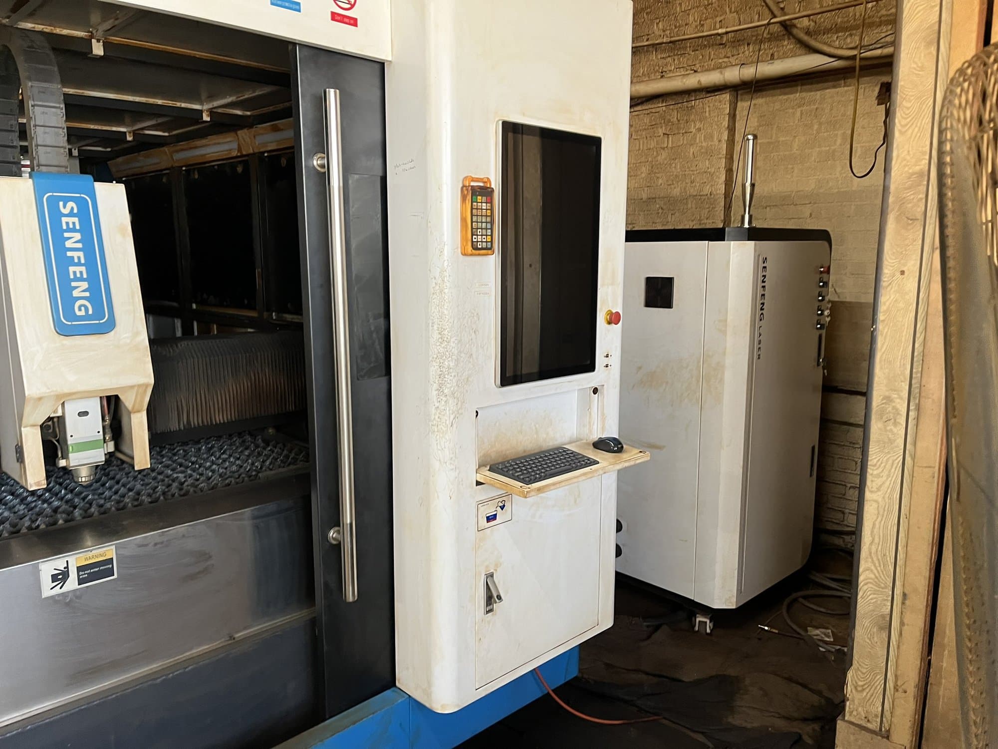4000 watt Senfeng Fiber Tube and Sheet Laser SF3015HM
