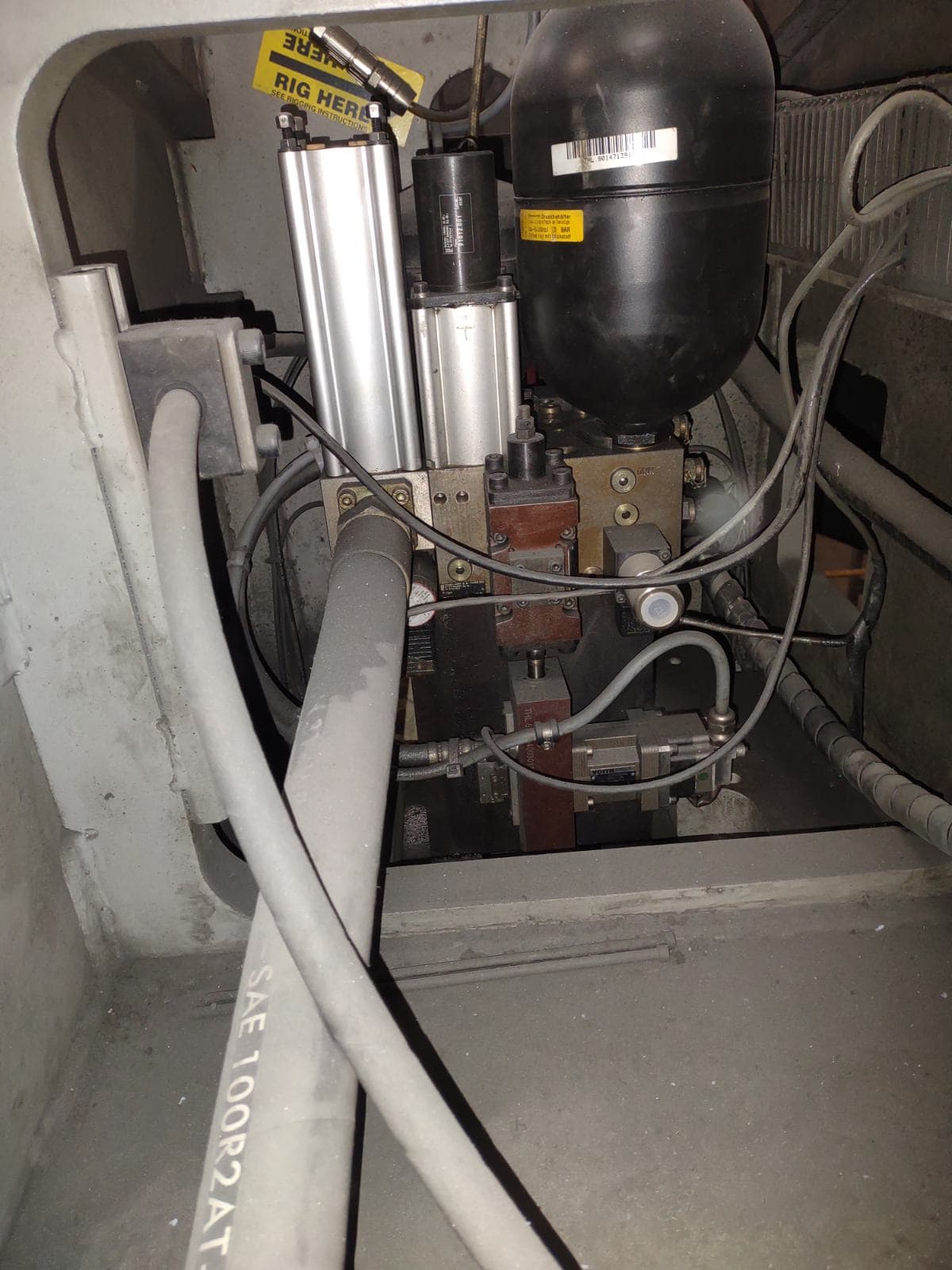 LVD G30 1225 Turret Punch