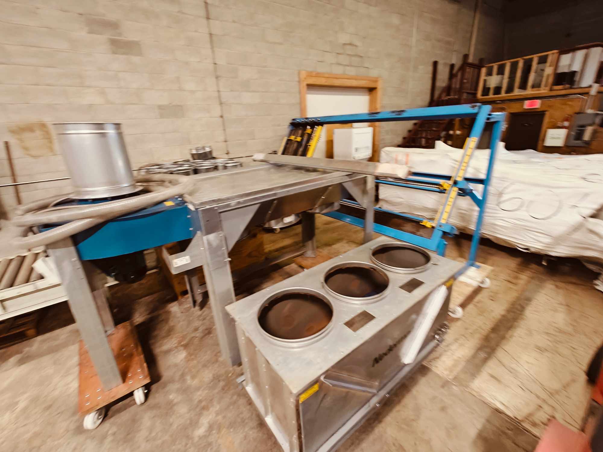 10 HP Nederman S-1000 Mini-Baghouse Interior Dust Collector
