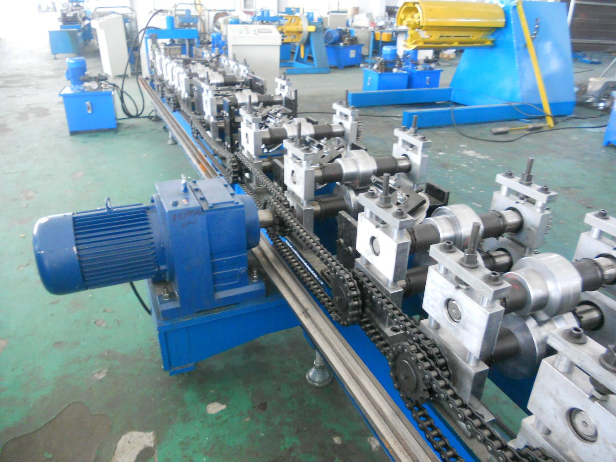 Slat-wall Shanghai Maxwell Industries G32 HM Roll Former System