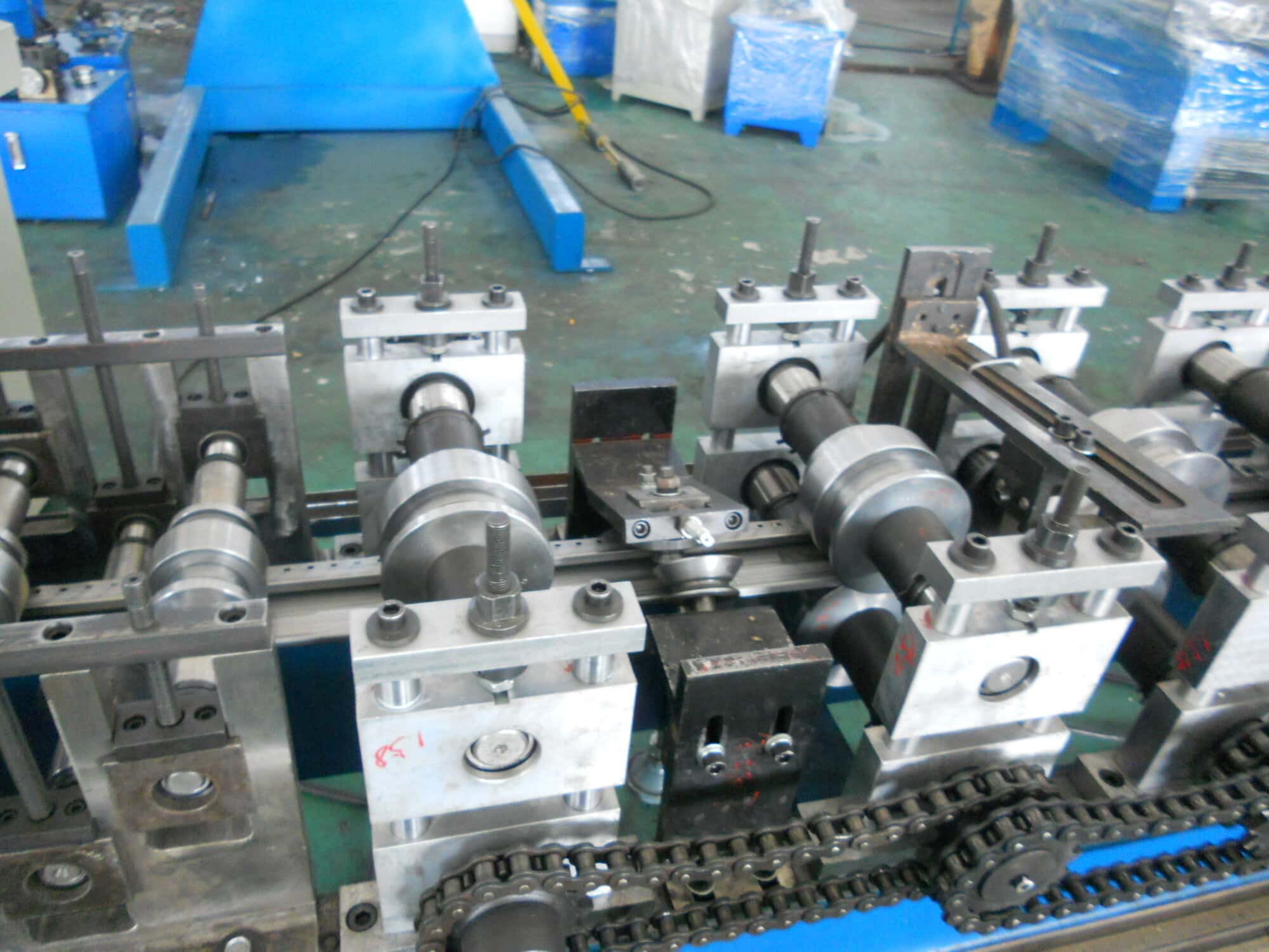 Slat-wall Shanghai Maxwell Industries G32 HM Roll Former System