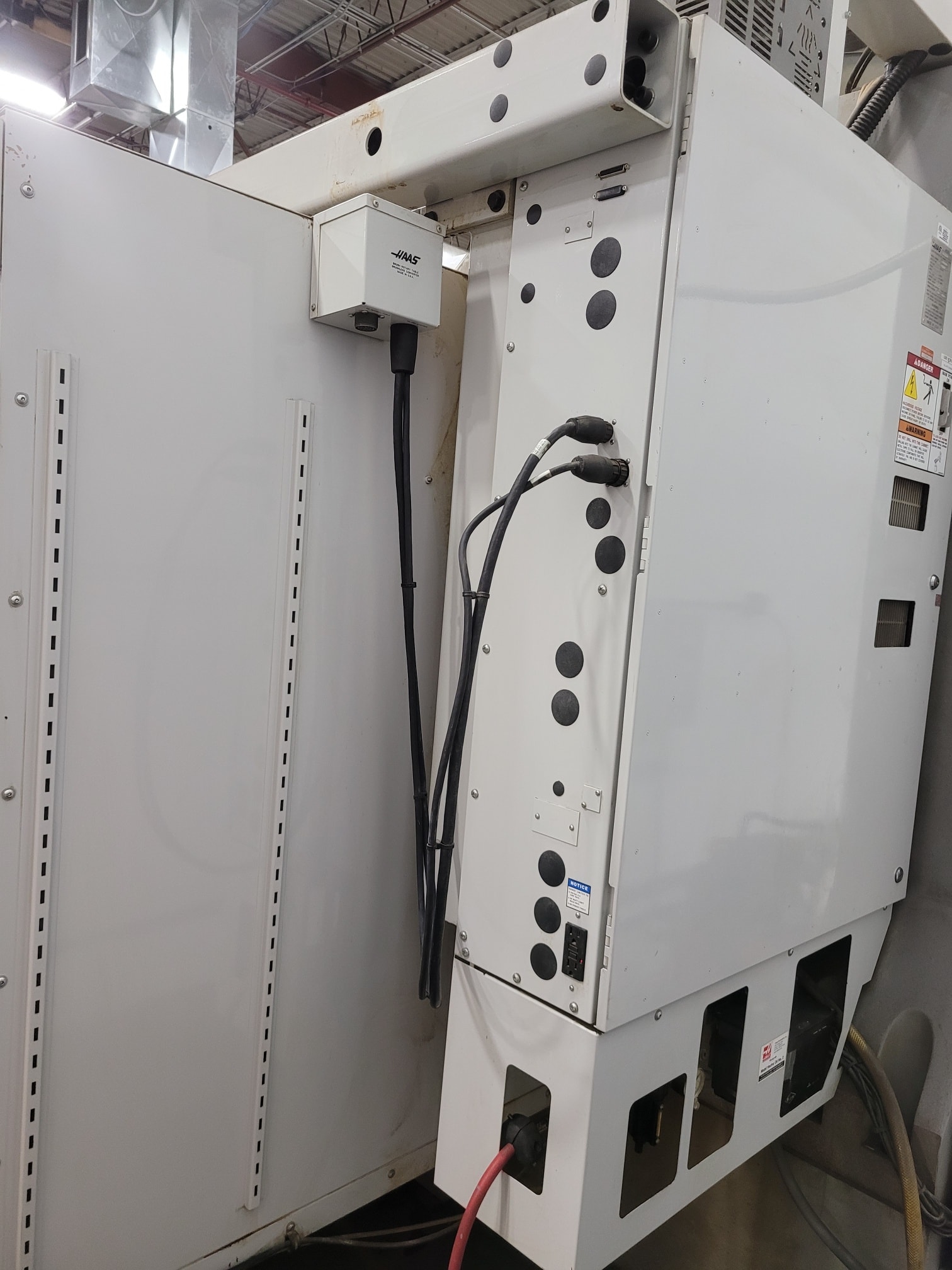 Haas VF-6/40 CNC VMC