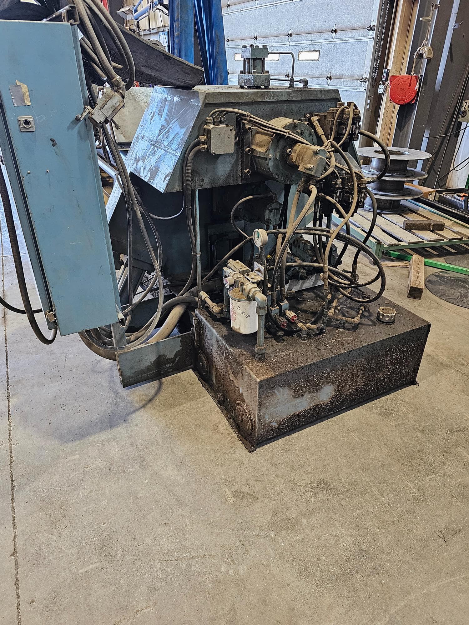 Bertsch 3/8" X 8' Plate Roller