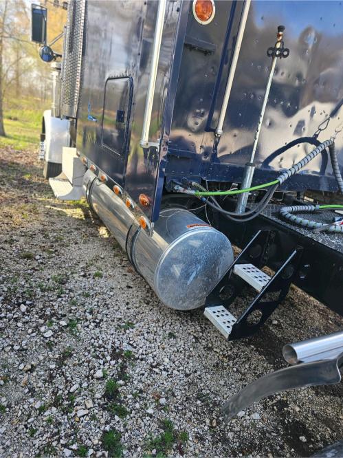 Freightliner DS Convention Classic XL