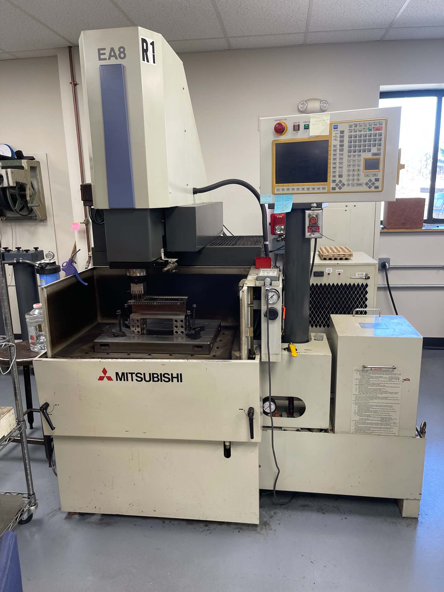 Mitsubishi EA8M CNC EDM