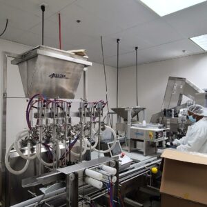 Accutek 02-526-000 6 Head Volumetric Piston Filler With 10' Conveyor